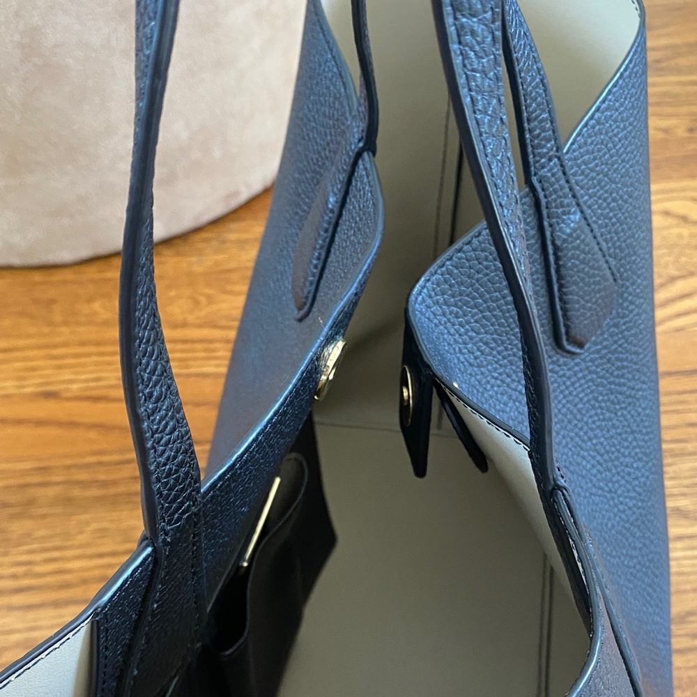 Tory Burch Perry Tote Black - Picture 13 of 14